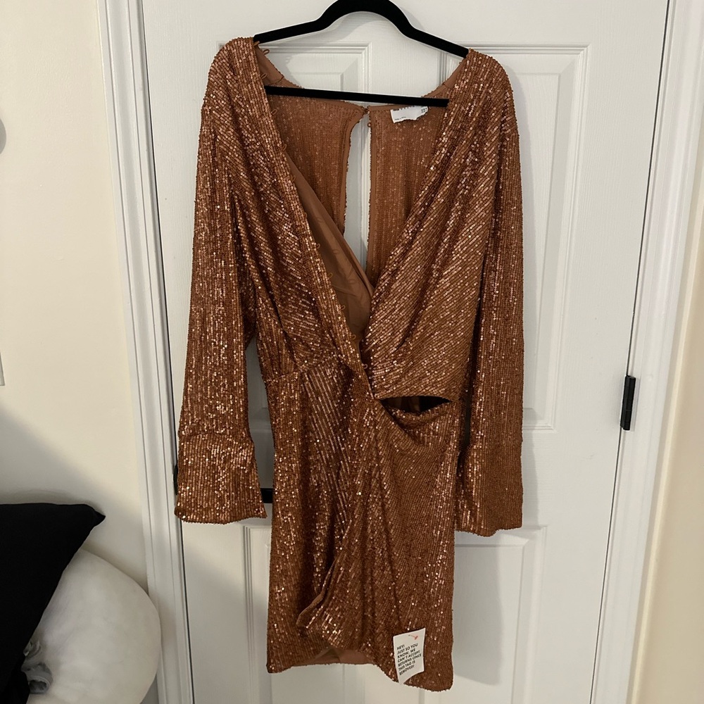 NWT ASOS DESIGN Curve Embellished Drape Detail Mini Dress with Button Detail